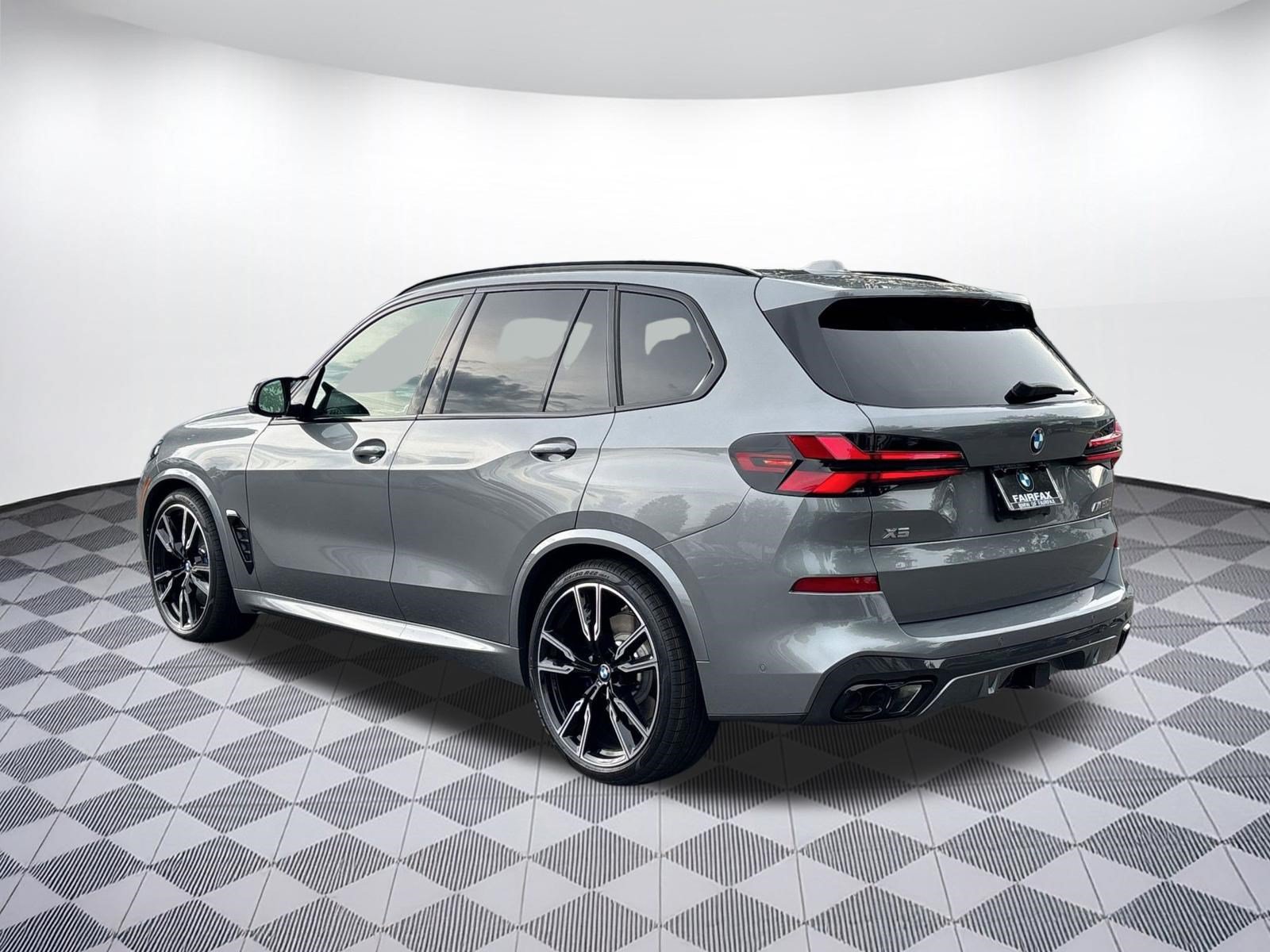 New 2026 BMW X5 M60i AWD/4WD image 3