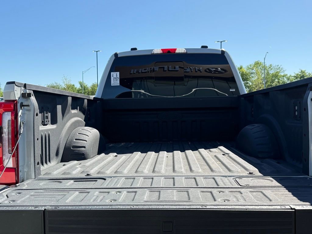 Used 2025 Ford F250 Platinum w/ Platinum Plus Package image 7