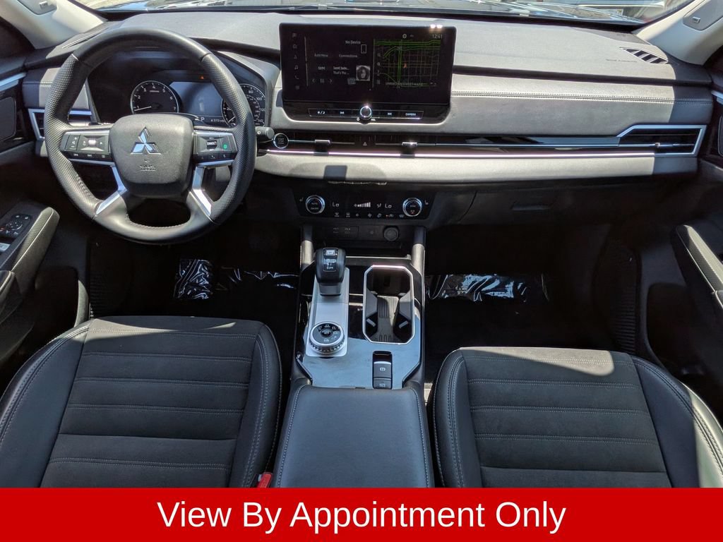 Used 2025 Mitsubishi Outlander SE AWD/4WD image 25