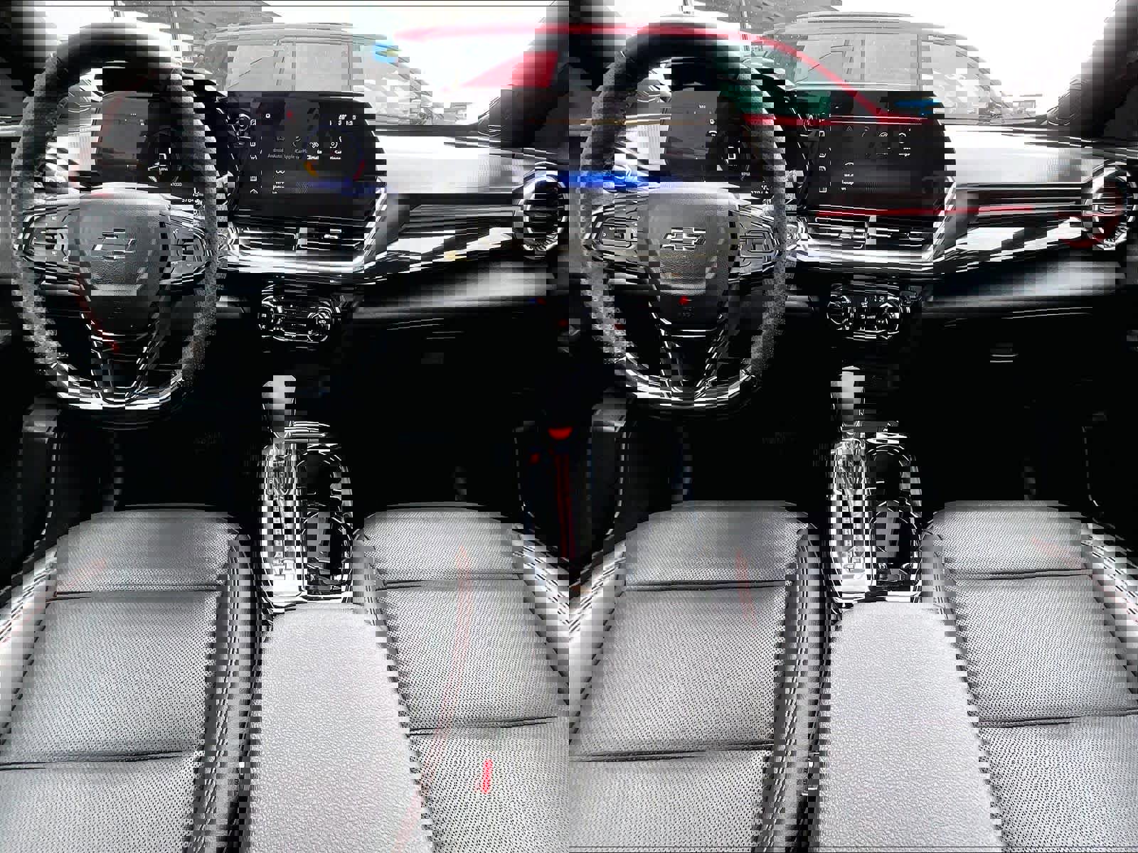 Used 2024 Chevrolet Trax RS w/ Sunroof Package image 22