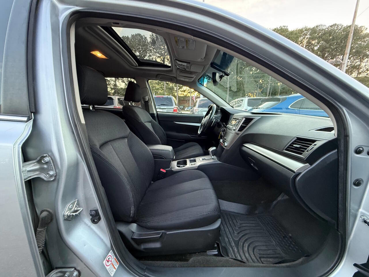 Used 2012 Subaru Outback 2.5i Premium image 13