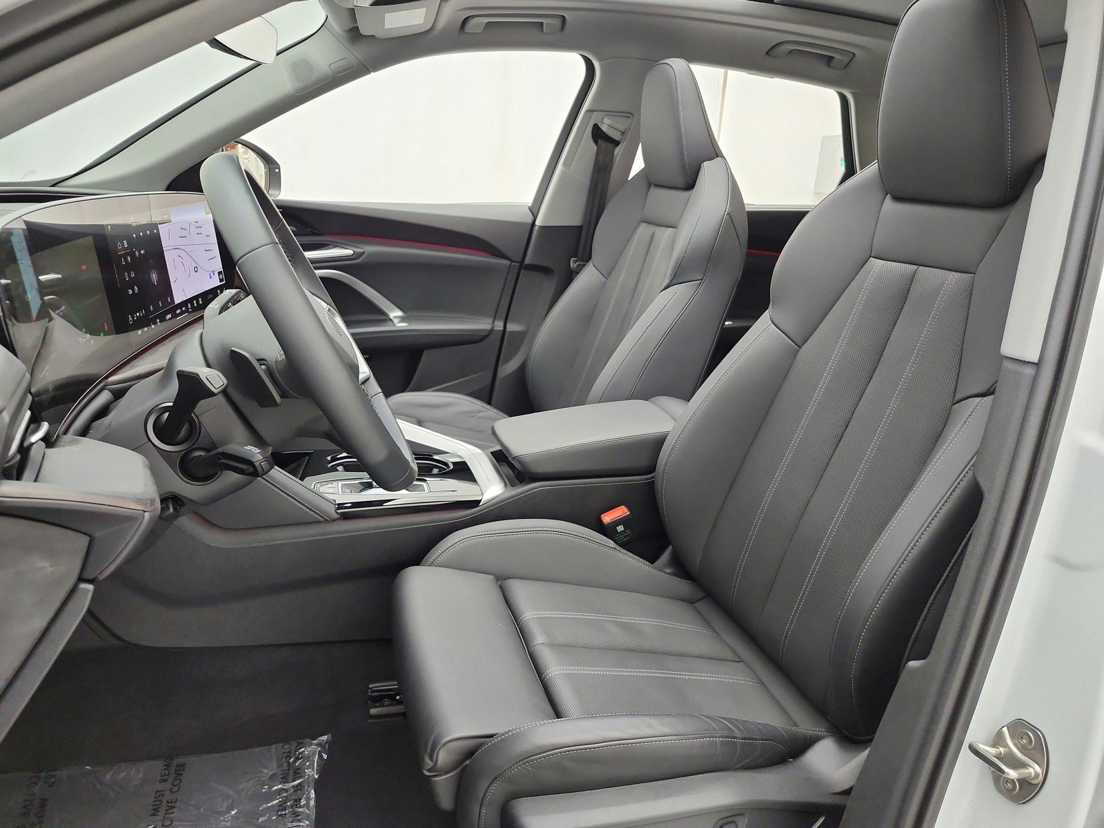 Used 2025 Audi Q5 Premium Plus w/ Premium Plus AWD/4WD image 13