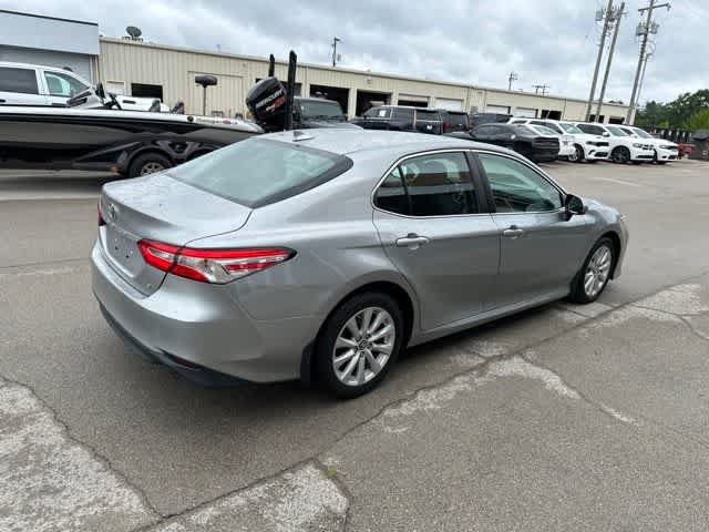 Used 2019 Toyota Camry LE FWD image 21
