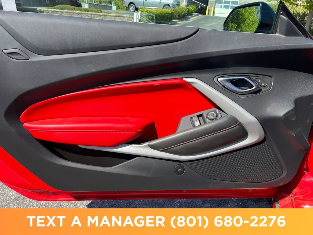 Used 2023 Chevrolet Camaro LT RWD image 15