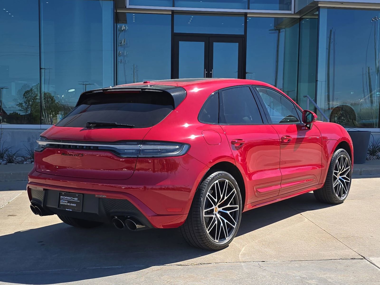 Certified 2026 Porsche Macan GTS image 7