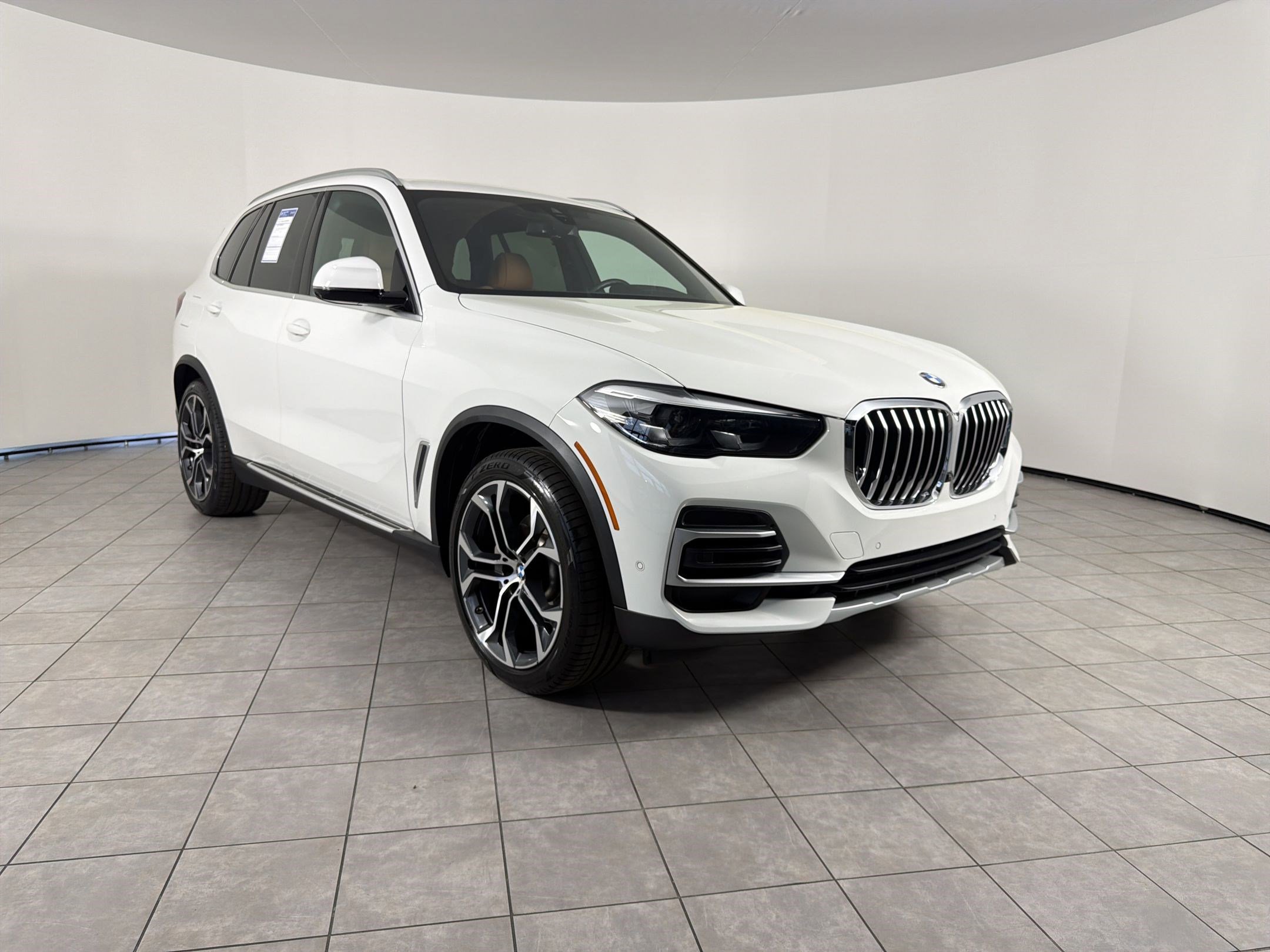 Certified 2023 BMW X5 sDrive40i w/ Parking Assistance Package image 7