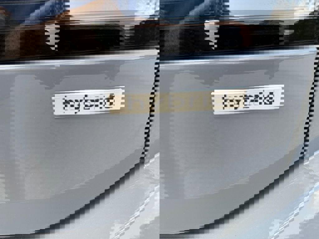 New 2025 Hyundai Sonata Limited image 12