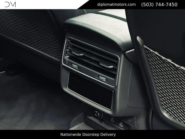 Used 2023 Audi SQ8 Prestige AWD/4WD image 22