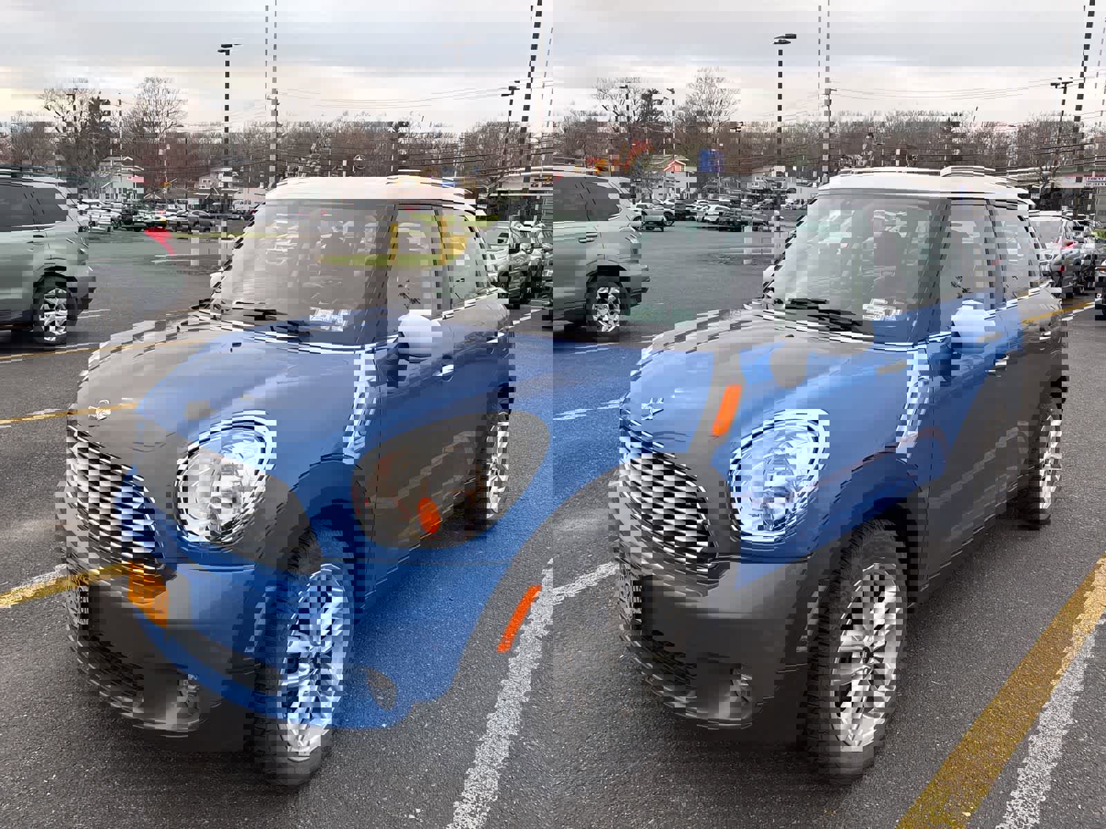 Used 2014 MINI Cooper Countryman image 1