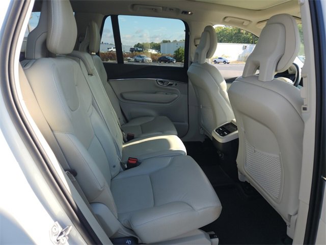 Used 2020 Volvo XC90 T6 Momentum image 15