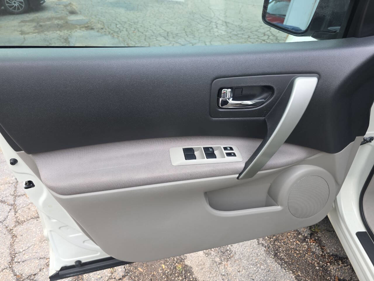 Used 2015 Nissan Rogue S w/ Convenience Package image 24