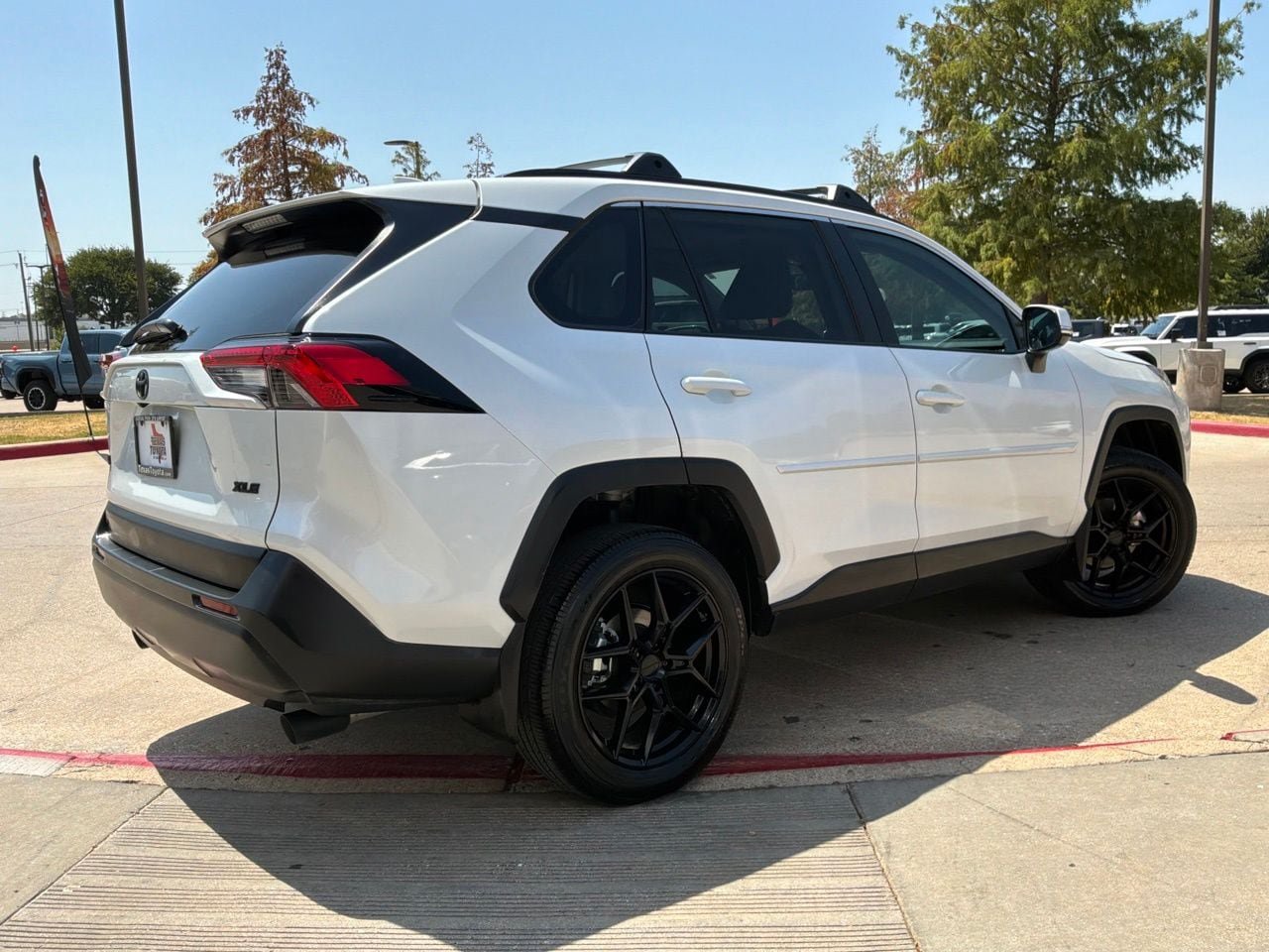 Used 2025 Toyota RAV4 XLE Premium FWD image 6