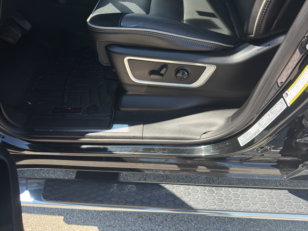 Used 2021 RAM 1500 Laramie AWD/4WD image 15