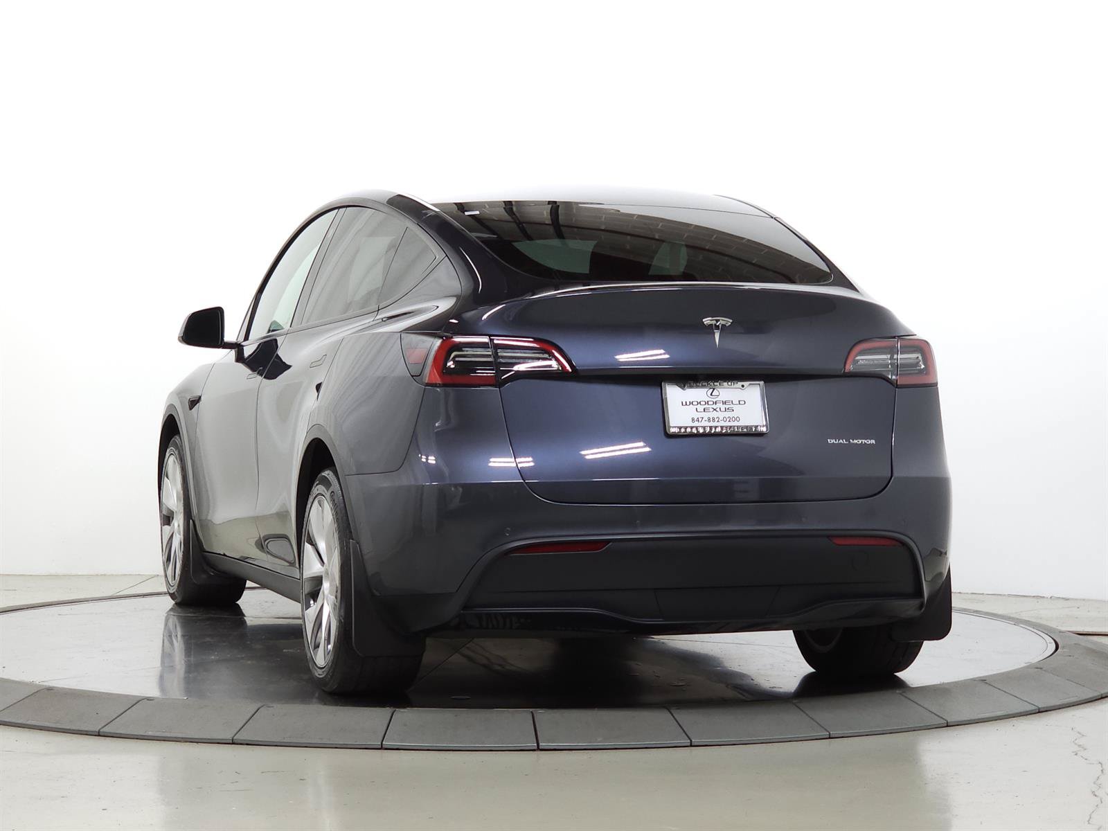 Used 2021 Tesla Model Y Long Range AWD/4WD image 5