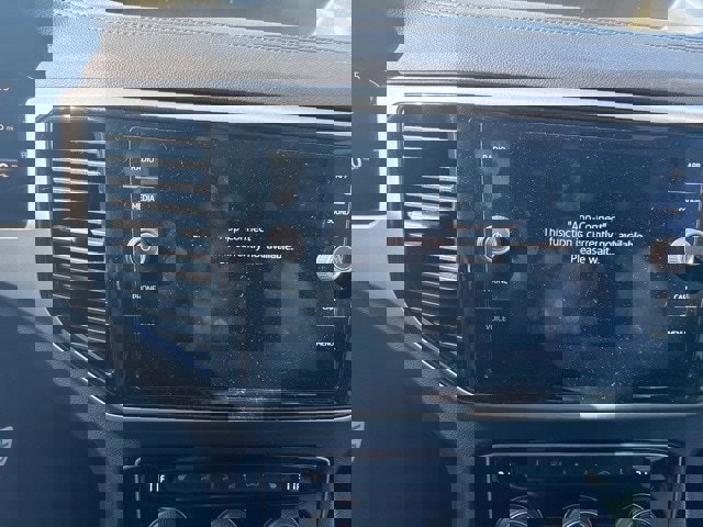 Used 2022 Volkswagen Atlas Cross Sport SE w/ Panoramic Sunroof Package image 21