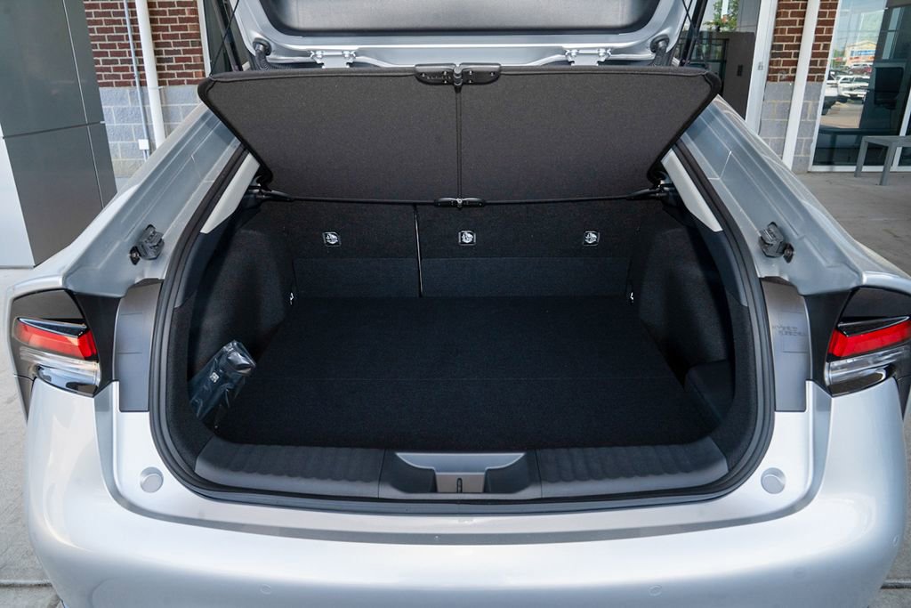 Used 2026 Toyota Prius XLE image 5