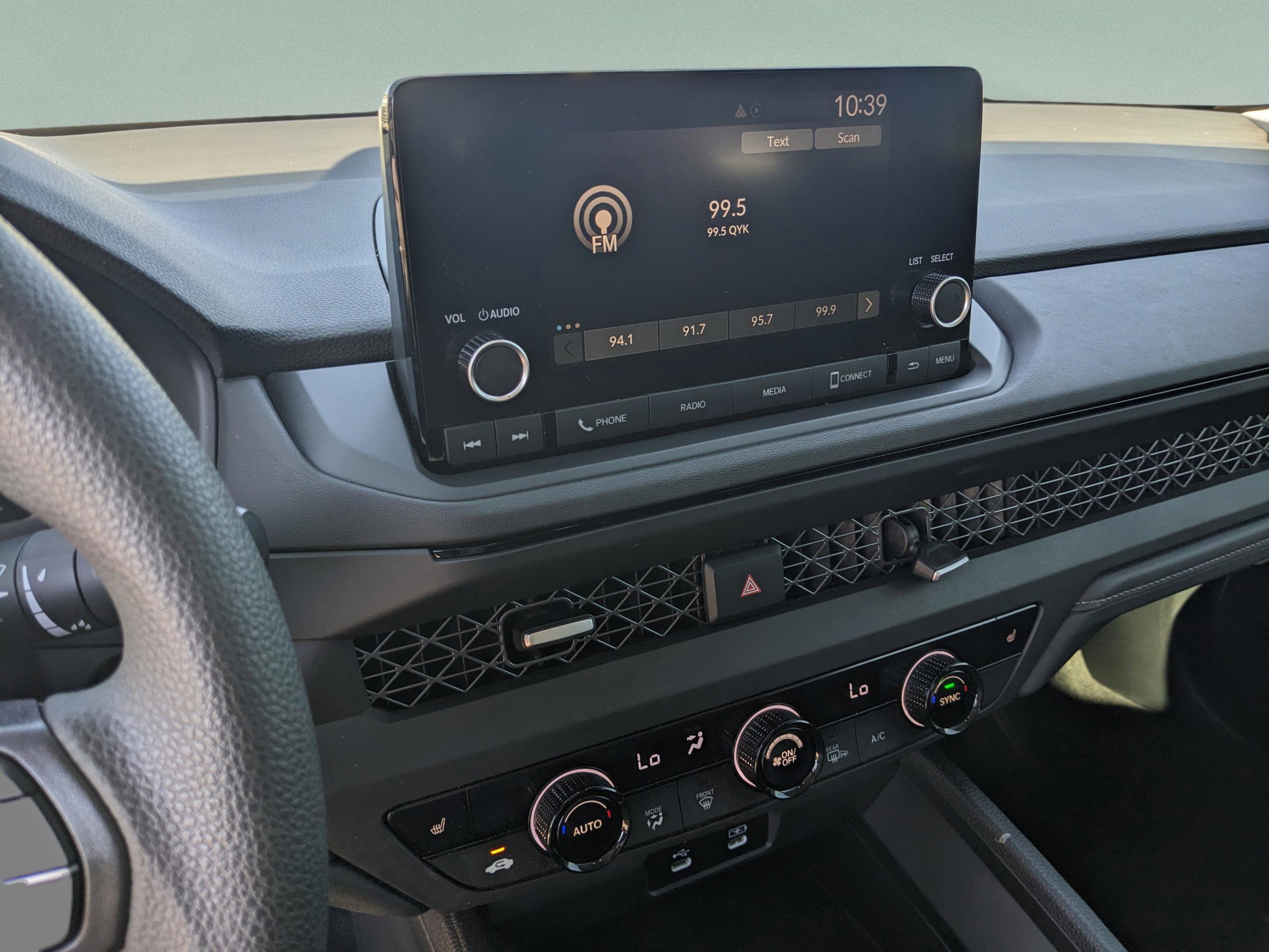 Used 2023 Honda Accord EX image 27