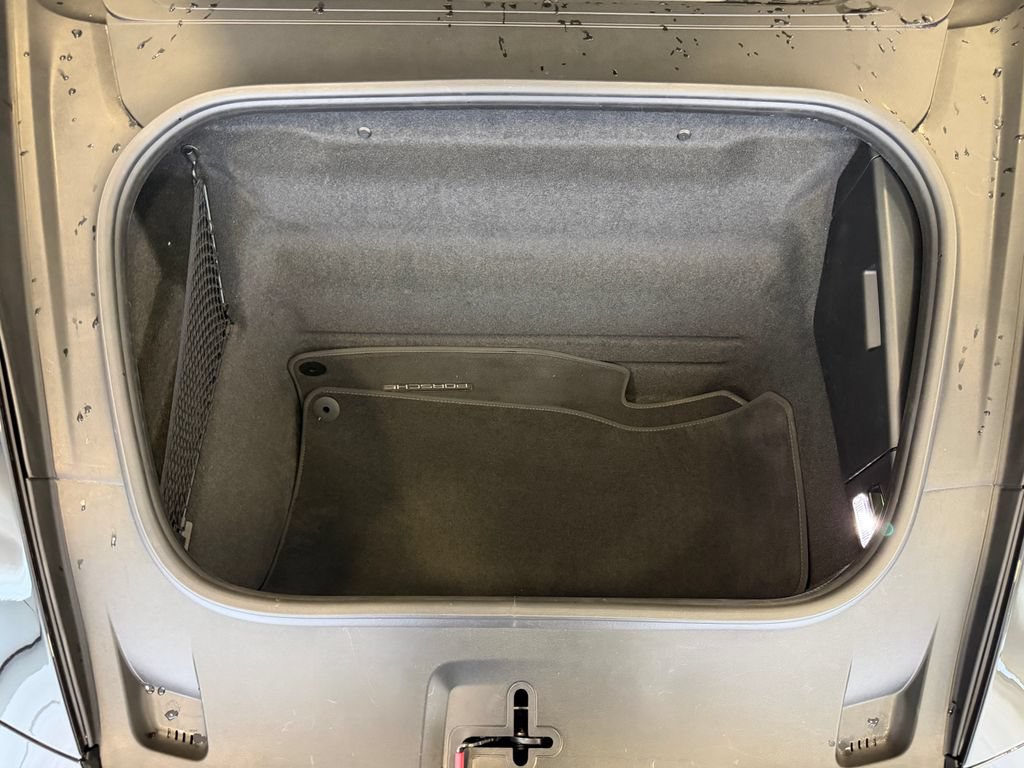 Certified 2024 Porsche 911 Carrera GTS RWD image 26