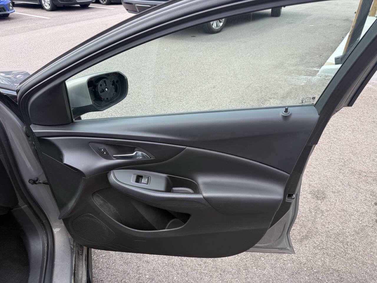Used 2017 Chevrolet Volt LT FWD image 14