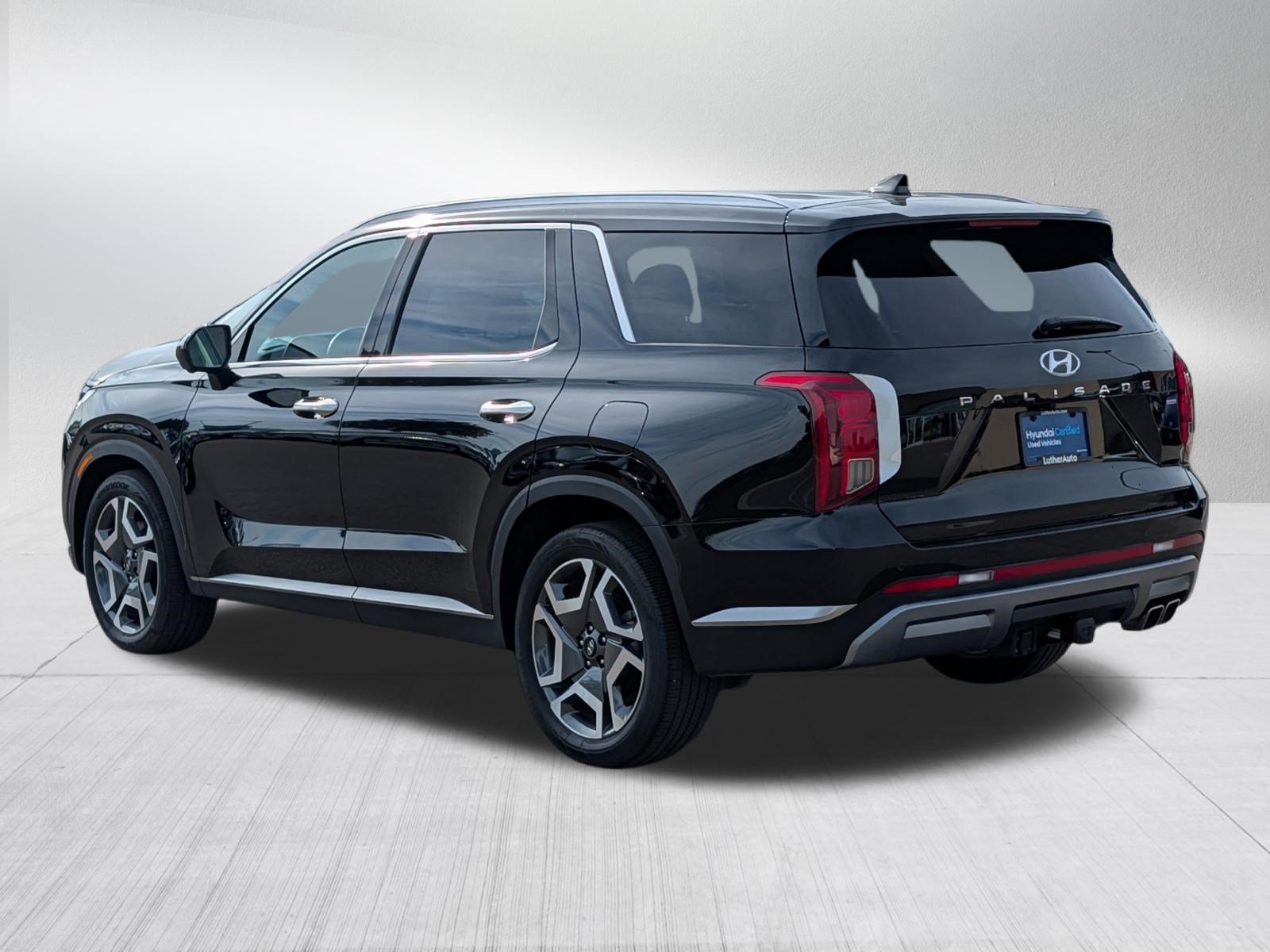Certified 2025 Hyundai Palisade SEL AWD/4WD image 5