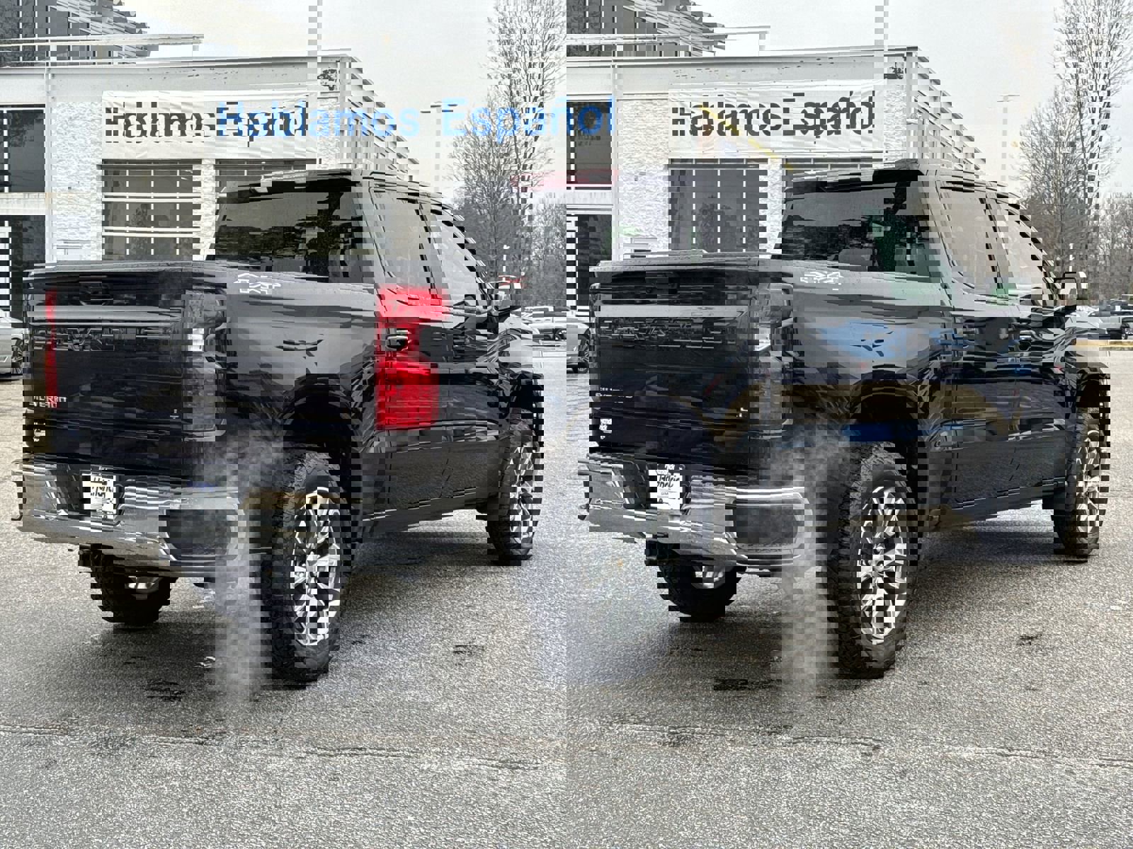 Used 2025 Chevrolet Silverado 1500 LT image 10