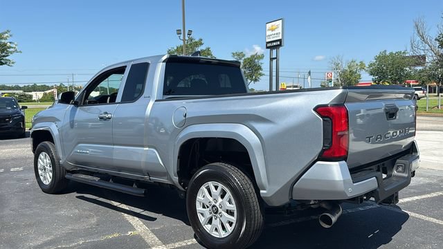 Used 2025 Toyota Tacoma SR5 w/ SR5 Upgrade Package RWD image 5