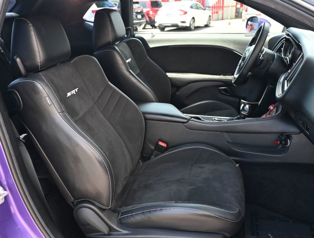 Used 2016 Dodge Challenger SRT Hellcat image 19