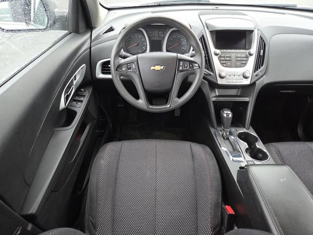 Used 2017 Chevrolet Equinox LS image 23