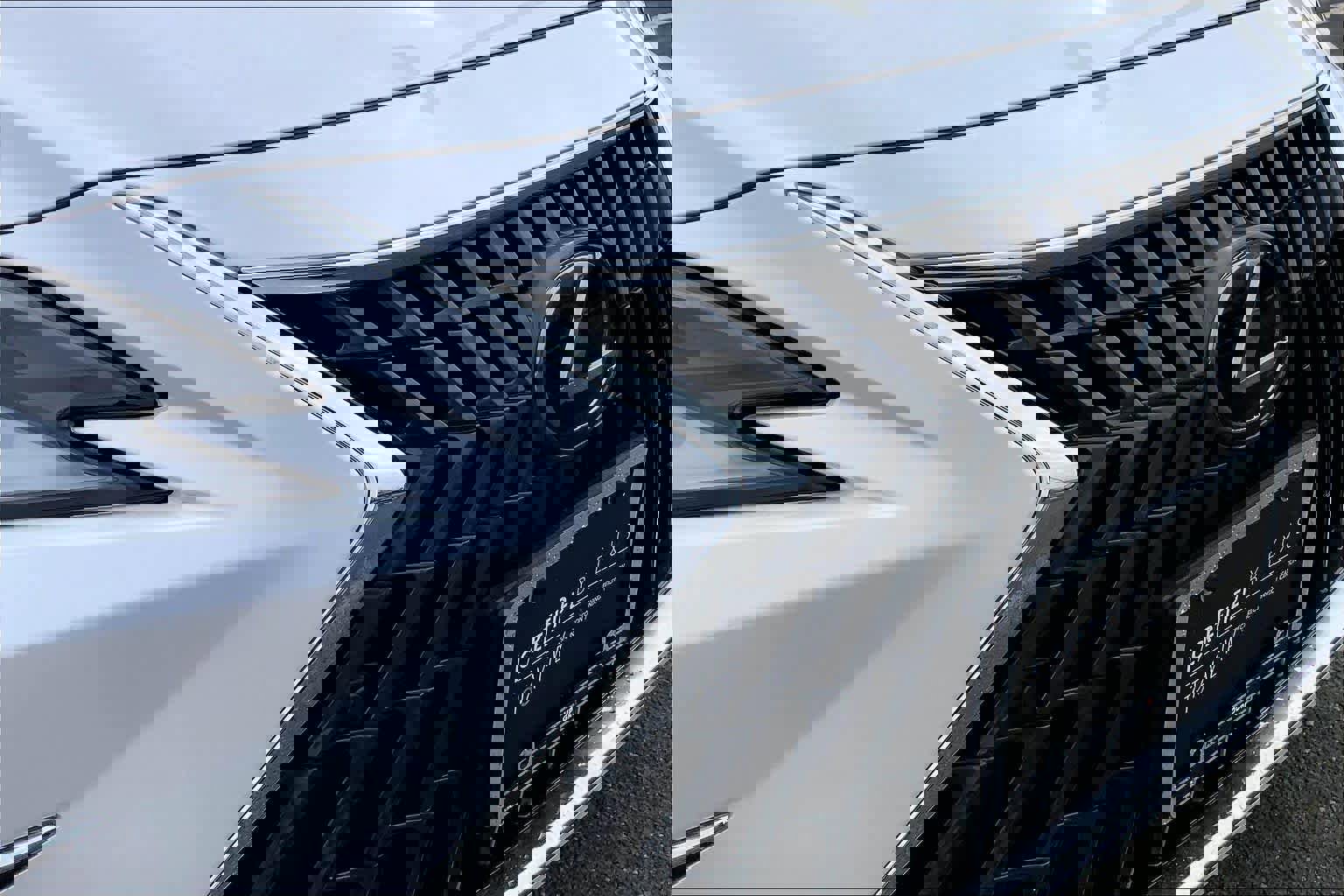 Certified 2025 Lexus ES 350 w/ Premium Package image 30