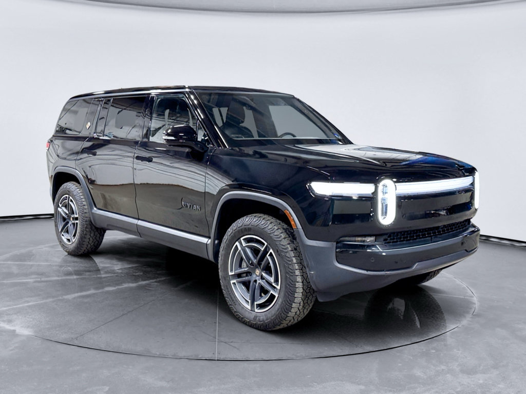 Used 2025 Rivian R1S Adventure AWD/4WD image 4