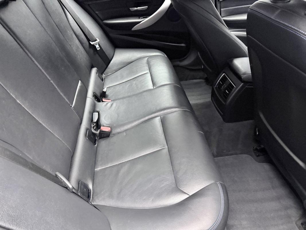 Used 2018 BMW 328d xDrive Sedan AWD/4WD image 13