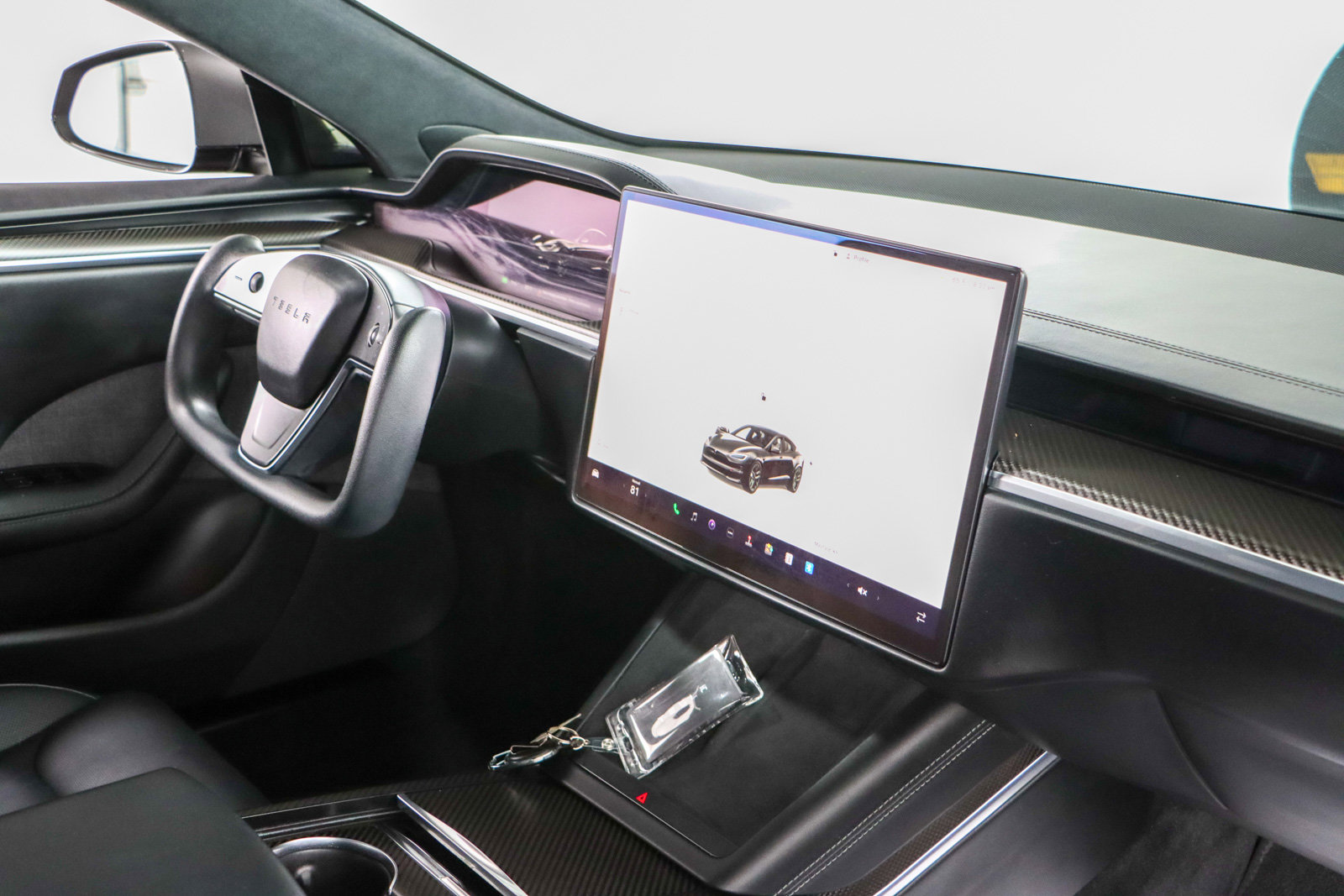 Used 2022 Tesla Model S Plaid image 24