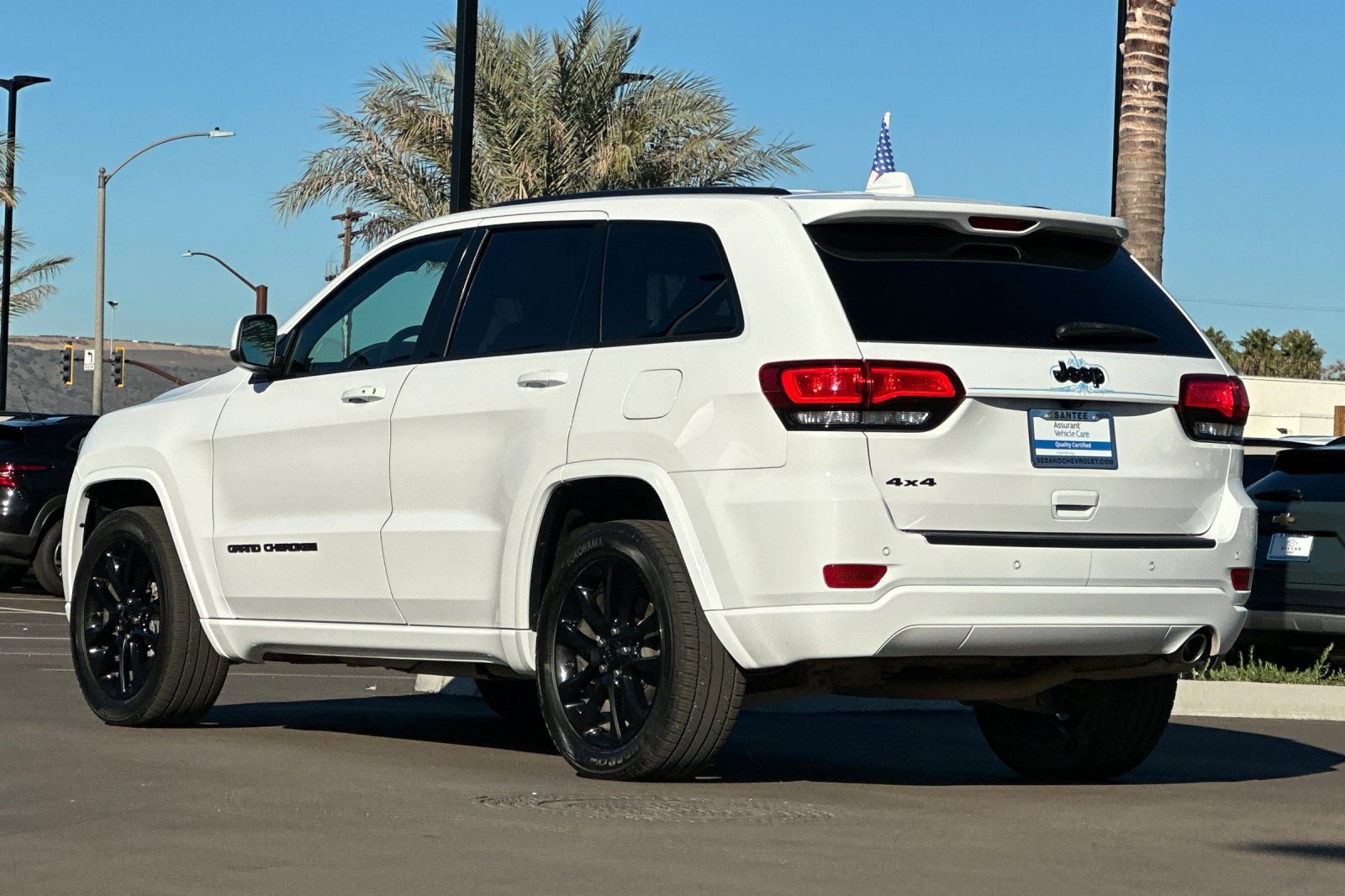 Used 2021 Jeep Grand Cherokee Laredo X image 6