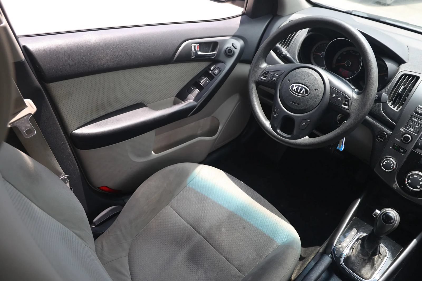 Used 2013 Kia Forte EX FWD image 12