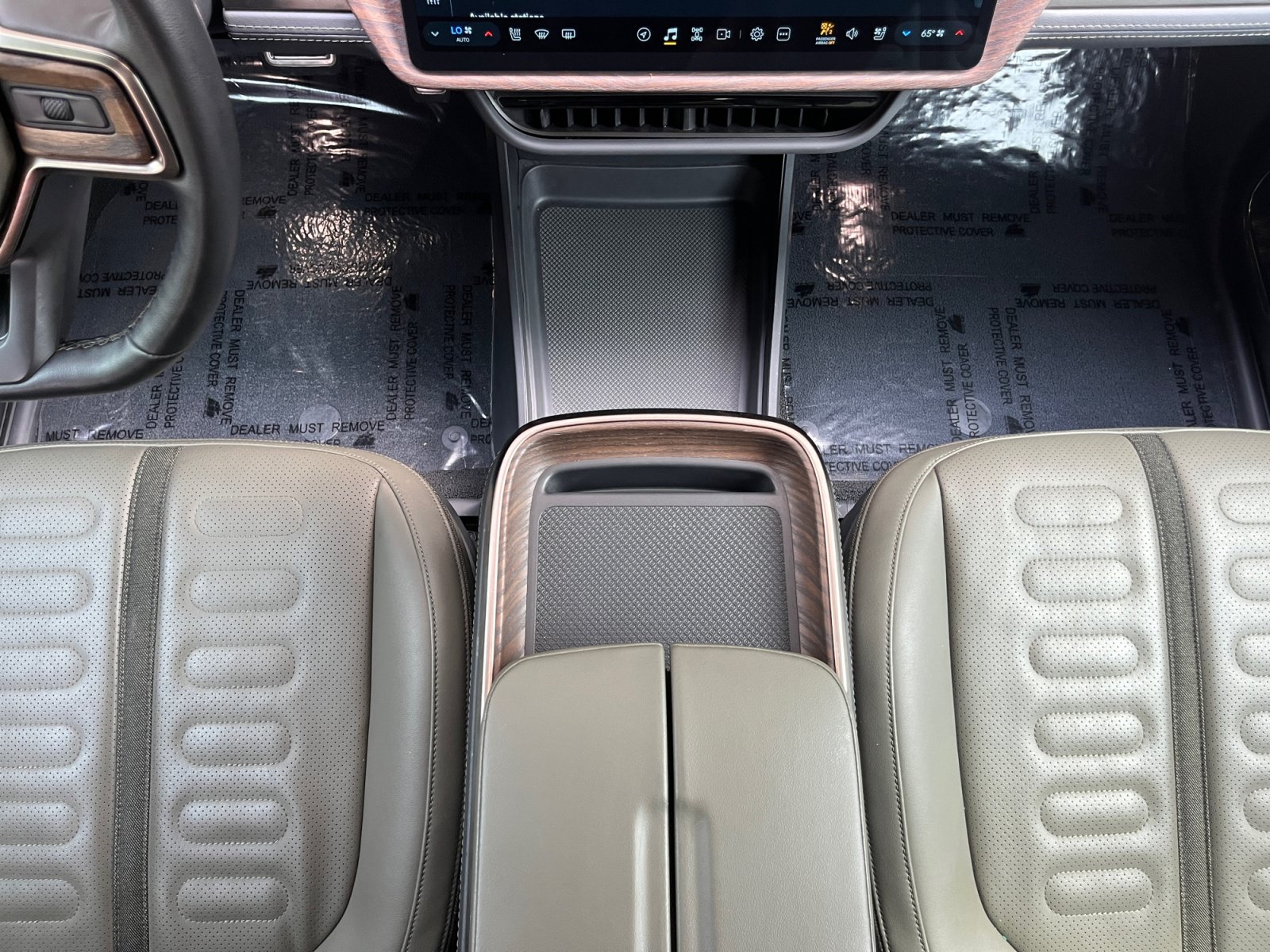 Used 2022 Rivian R1T Launch Edition AWD/4WD image 20