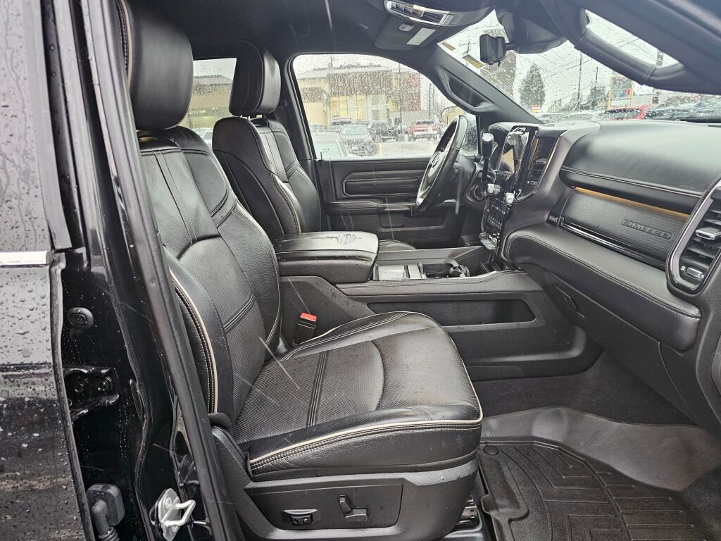 Used 2022 RAM 3500 Limited image 12