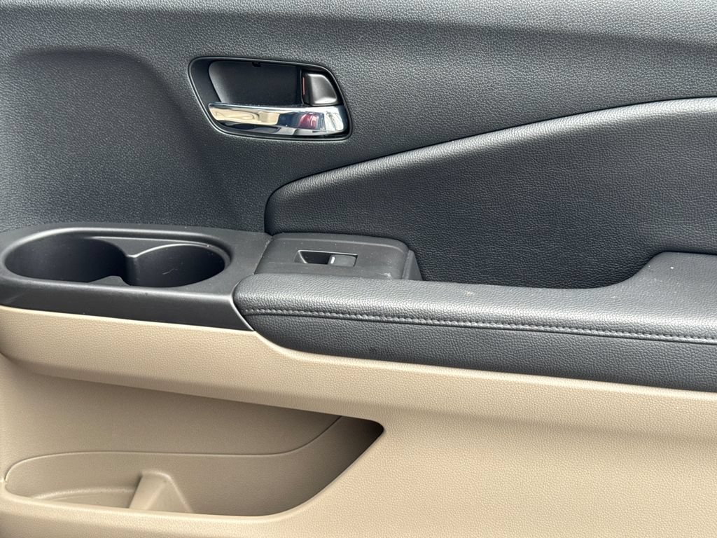 Used 2021 Honda Pilot Touring image 16