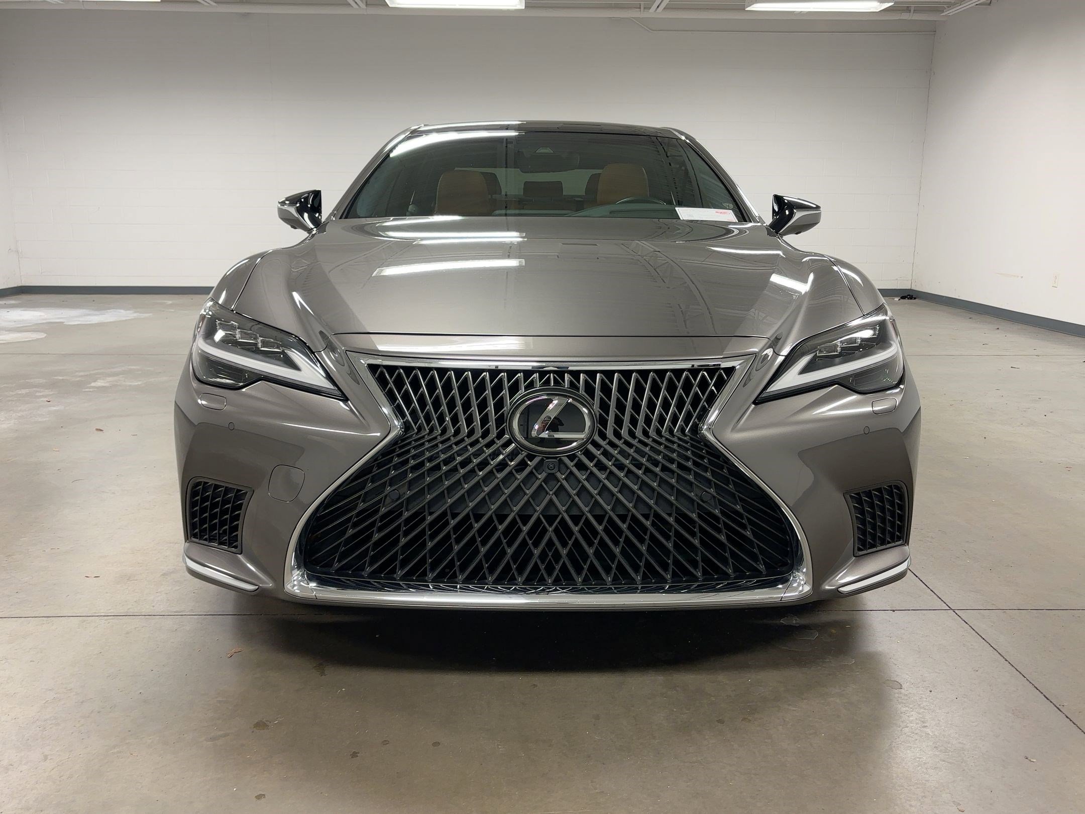 Used 2023 Lexus LS 500 image 5