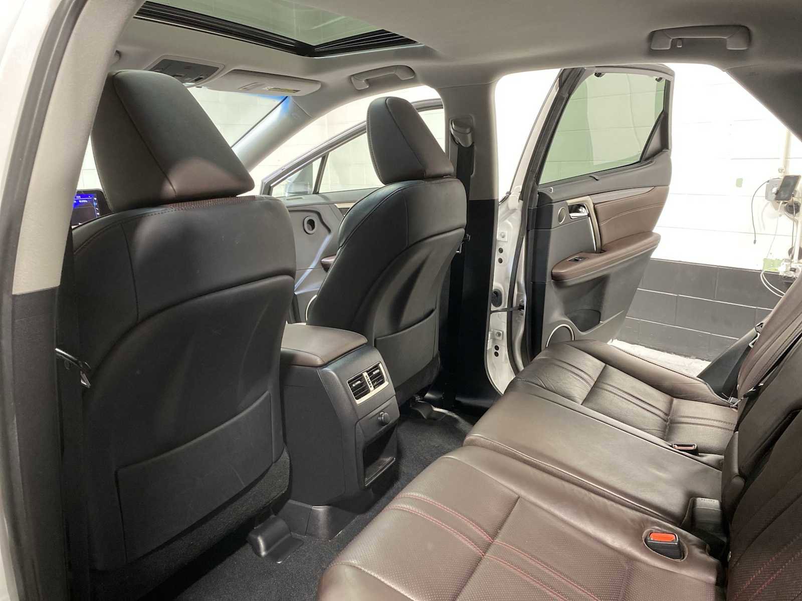 Used 2017 Lexus RX 450h AWD image 12