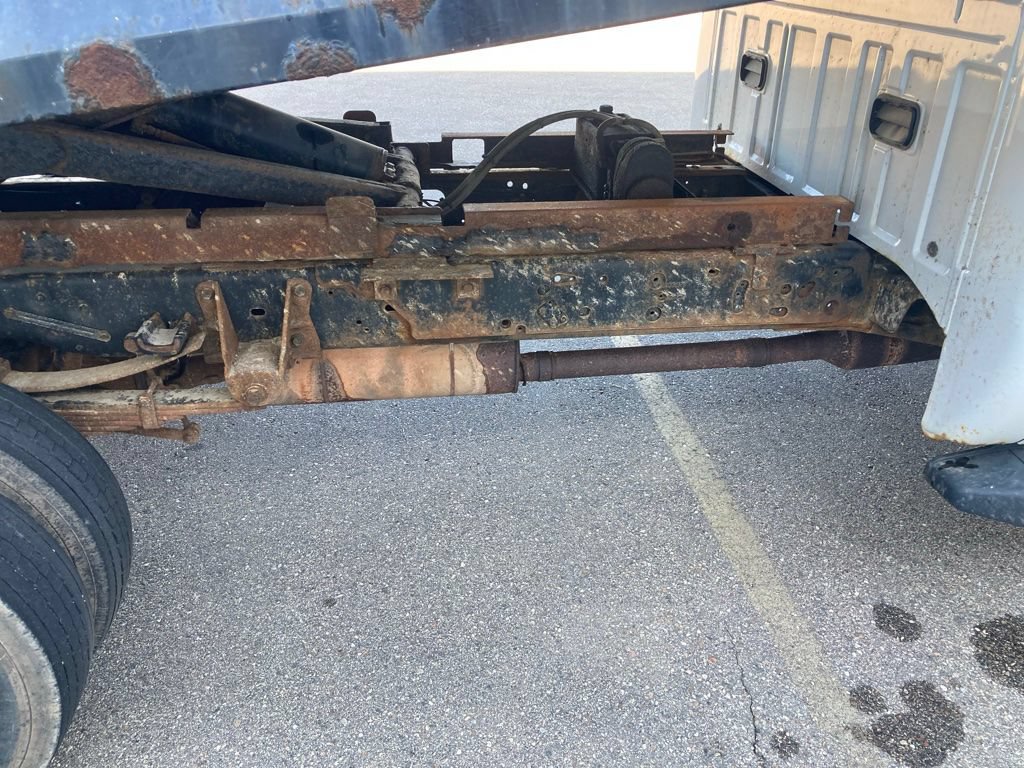 Used 2014 Ford F550 4x4 Regular Cab Super Duty image 14