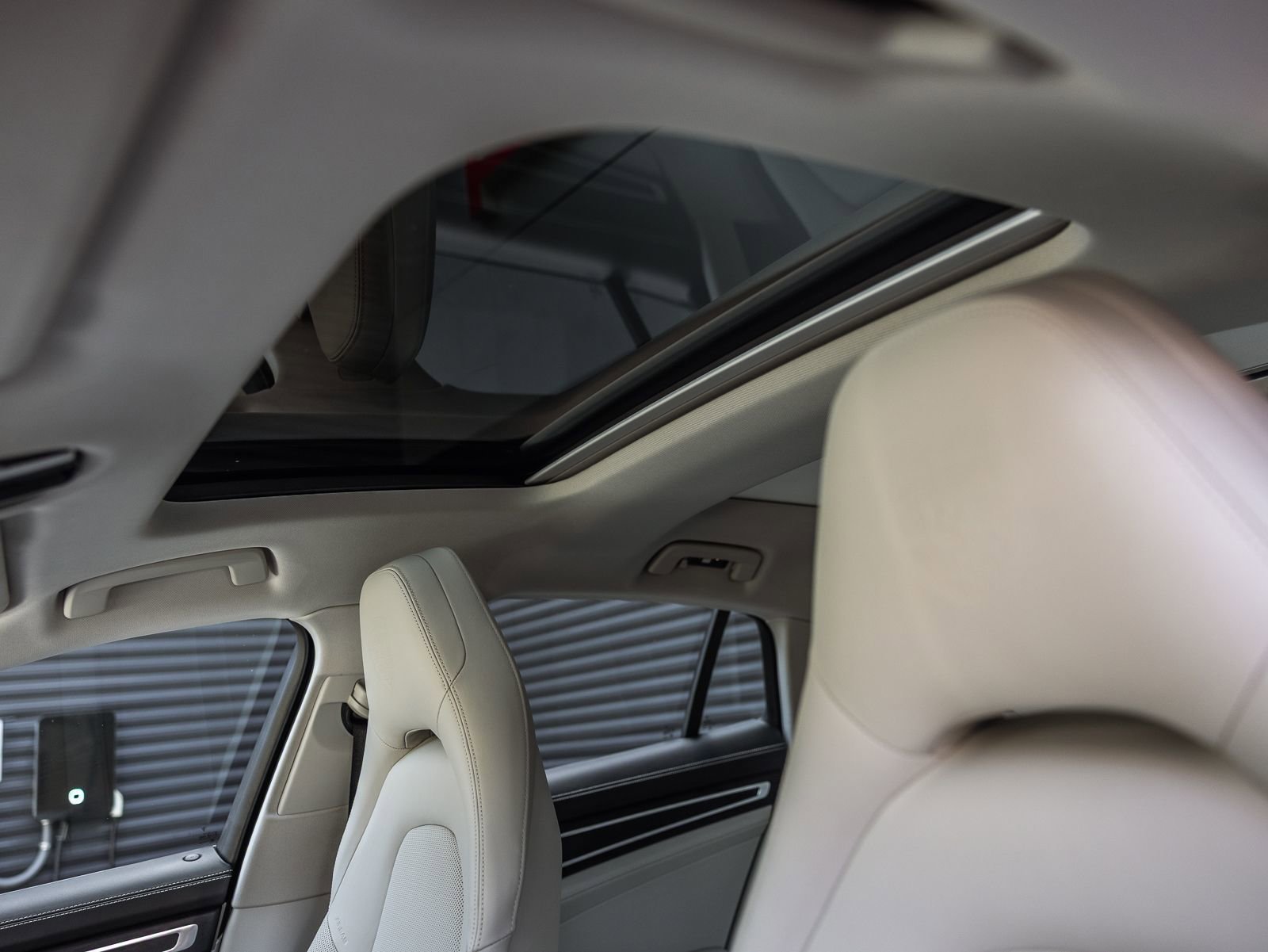 Certified 2023 Porsche Panamera Platinum Edition RWD image 16