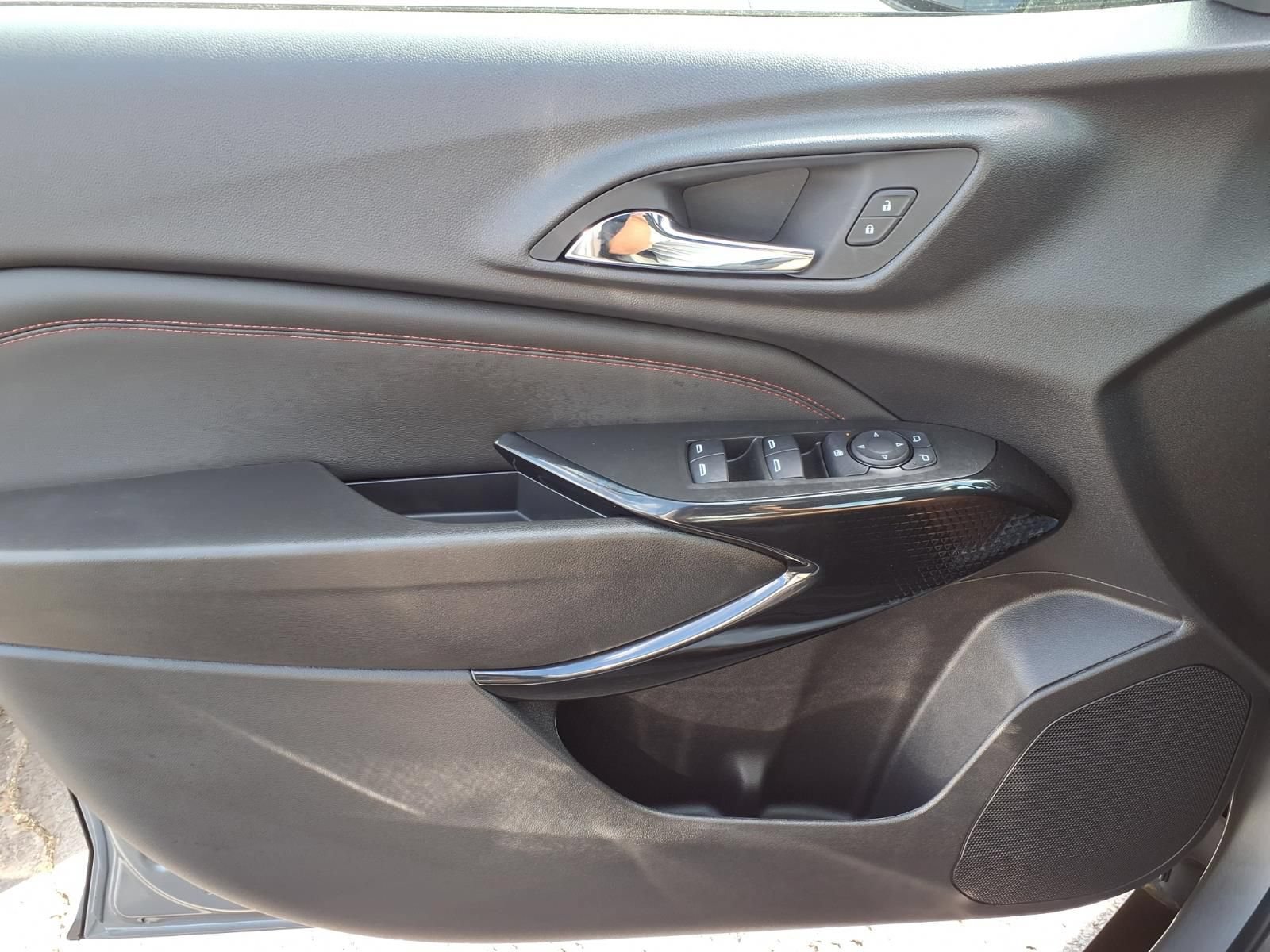 New 2026 Chevrolet Trax RS w/ Driver Confidence Package FWD image 12