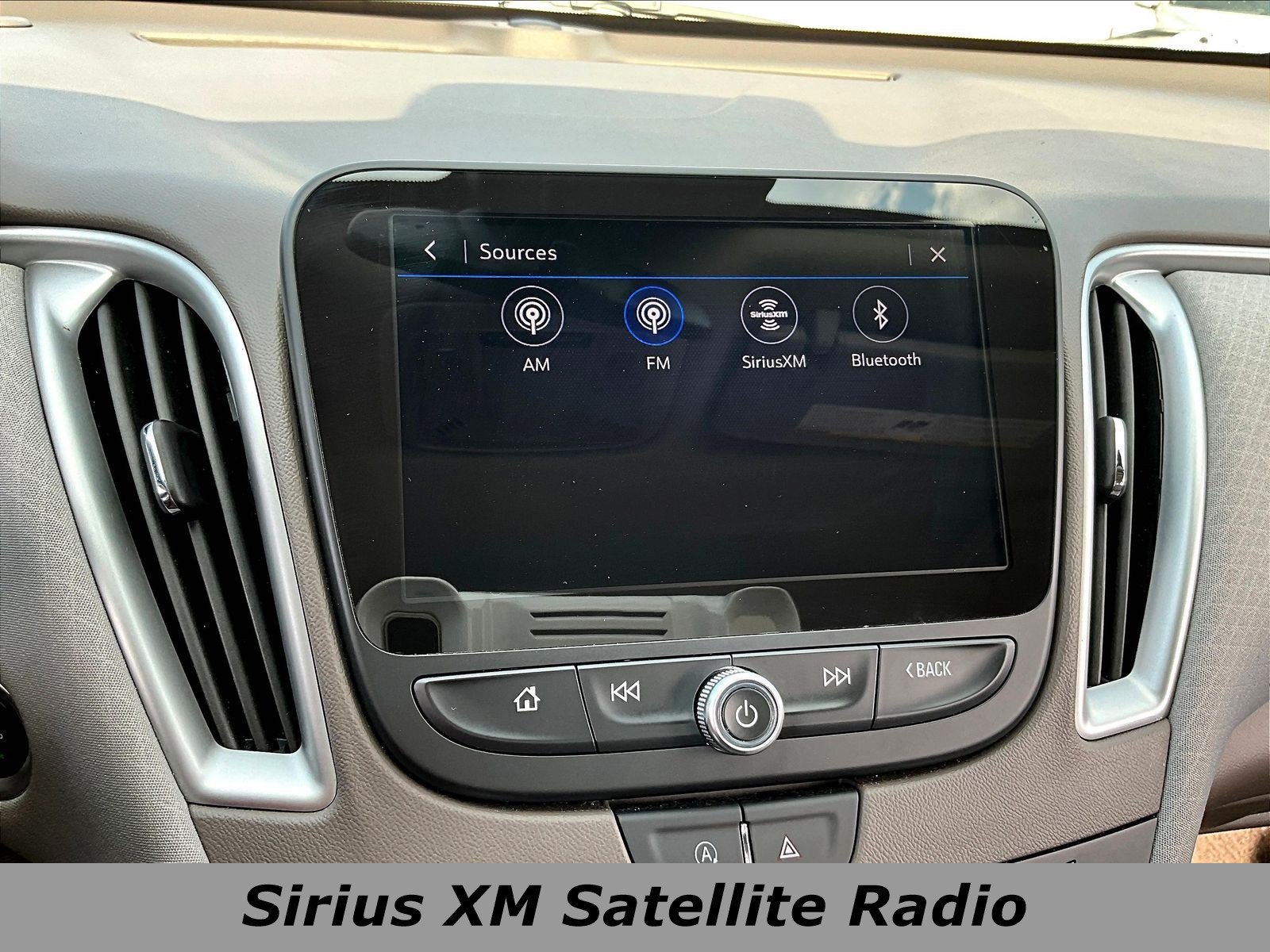 Used 2024 Chevrolet Malibu LT FWD image 39