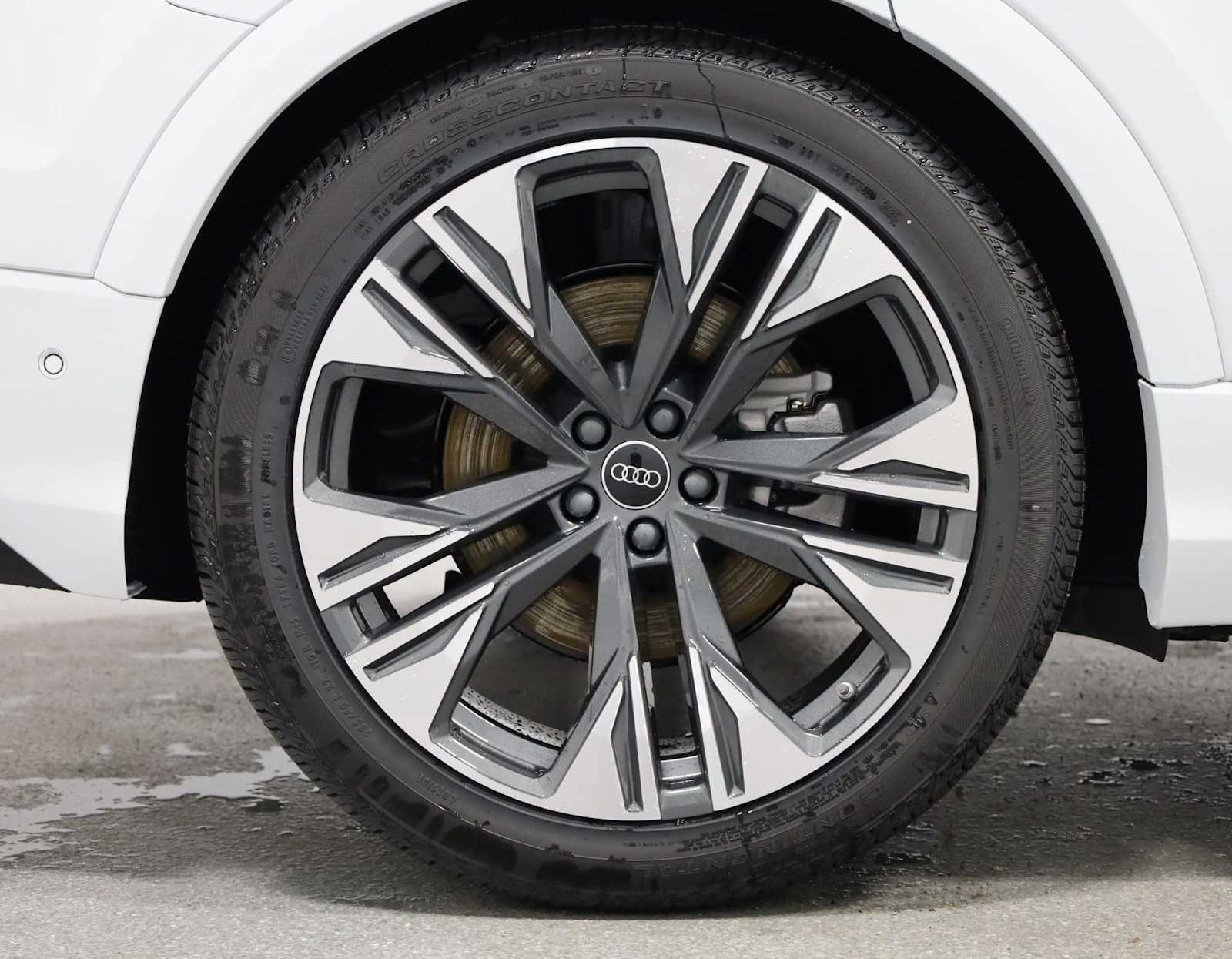 New 2026 Audi Q8 Premium Plus image 36