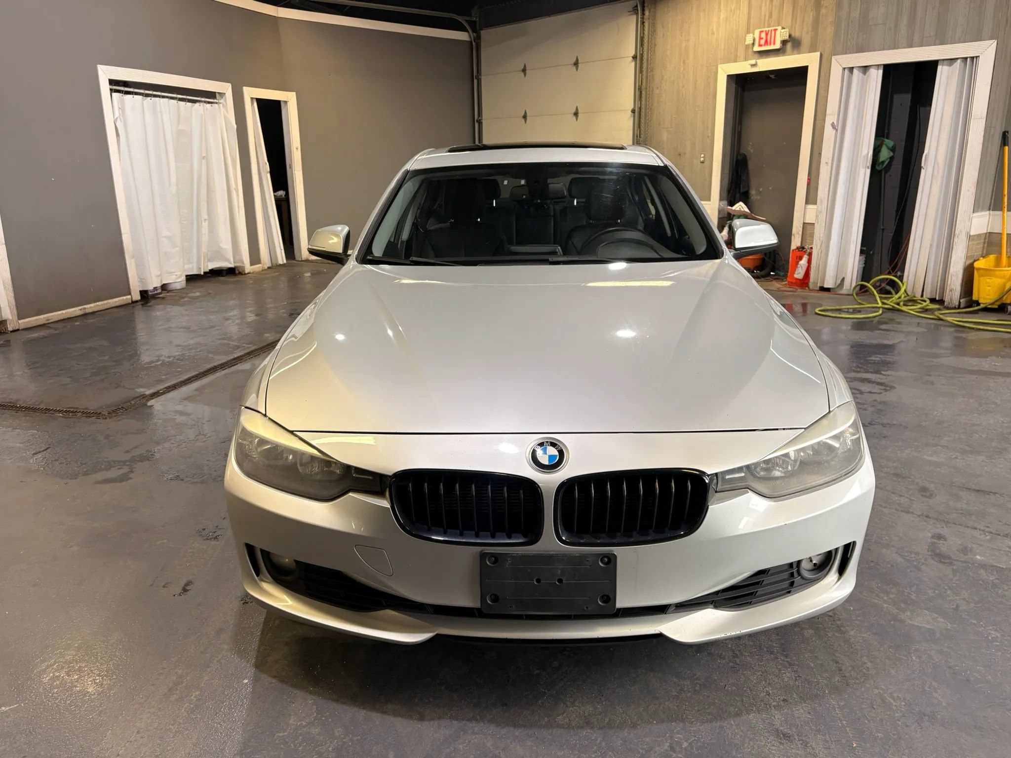 Used 2014 BMW 328i xDrive Sedan AWD/4WD image 2