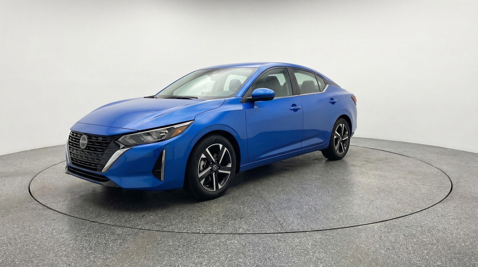Used 2025 Nissan Sentra SV image 3