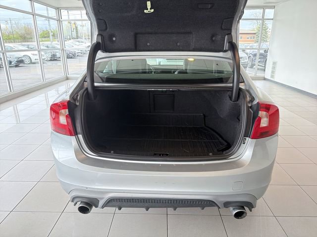 Used 2018 Volvo S60 T5 Dynamic w/ Protection Package image 15