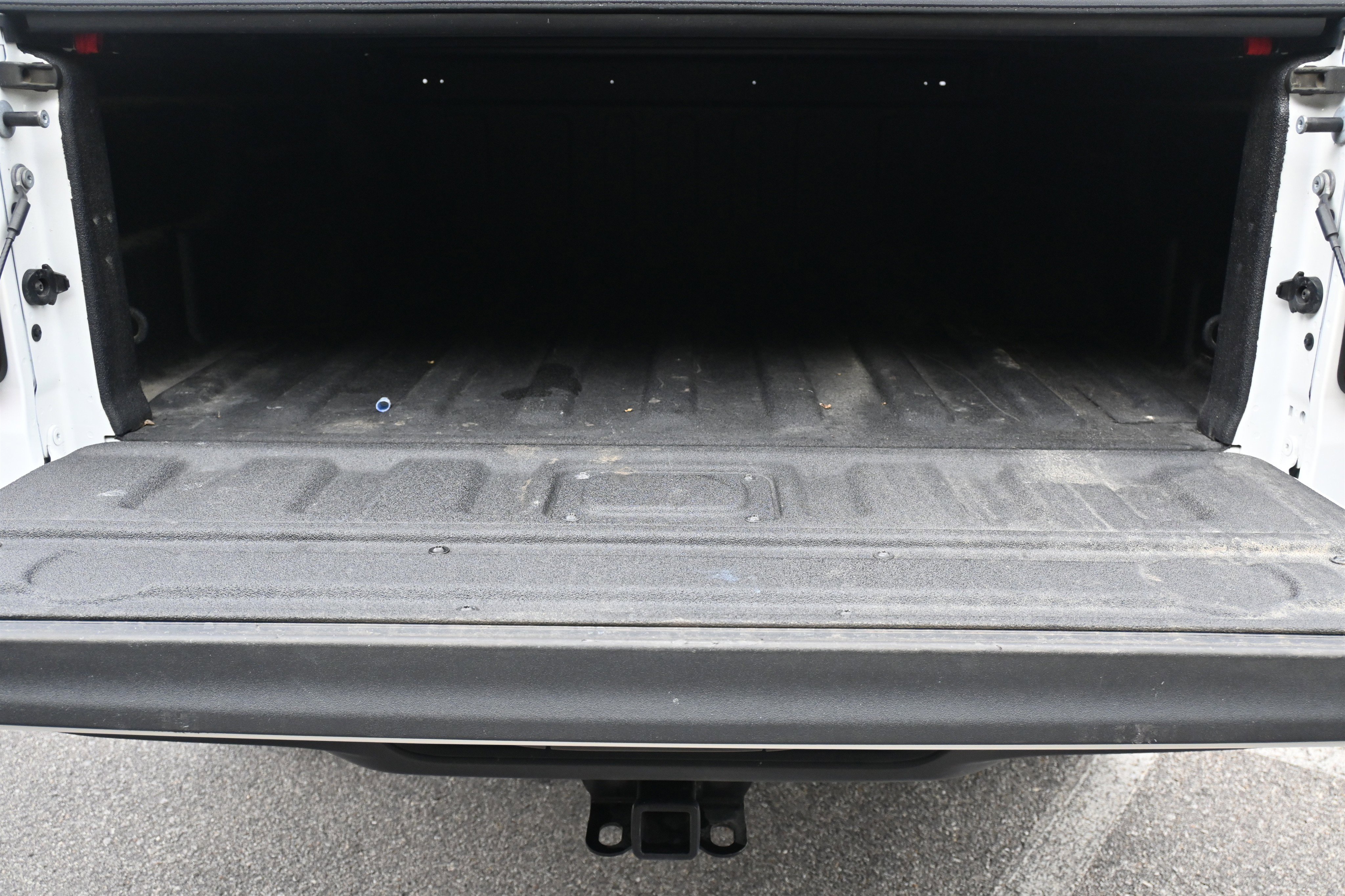 Used 2024 Jeep Gladiator Sport AWD/4WD image 17