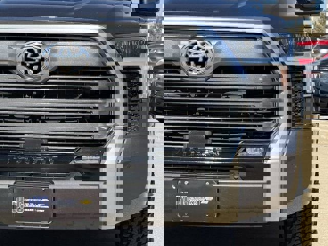 Used 2025 Toyota Tundra Limited w/ Power Package image 10