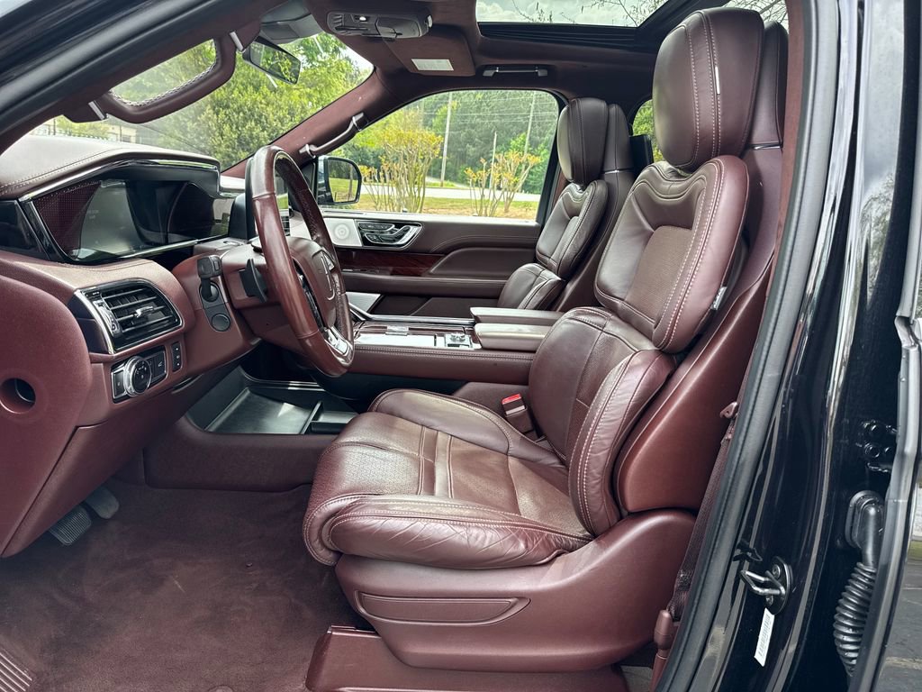 Used 2021 Lincoln Navigator L Black Label AWD/4WD image 23